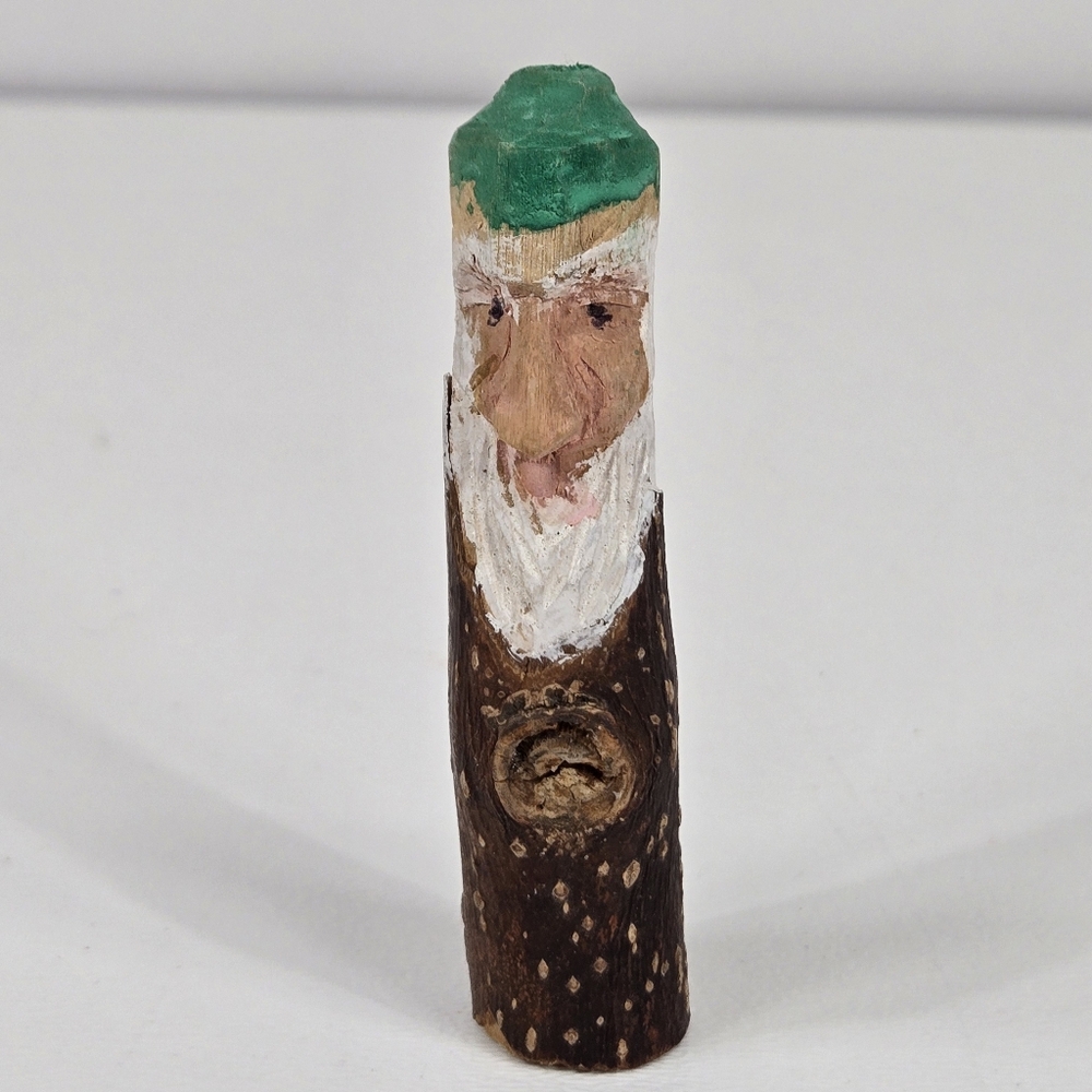 VTG Hand Carved Cottonwood‎ Bark Folk Art Skinny Santa Claus Elf Holiday